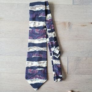 Metropolitan Museum of Art 100% silk tie